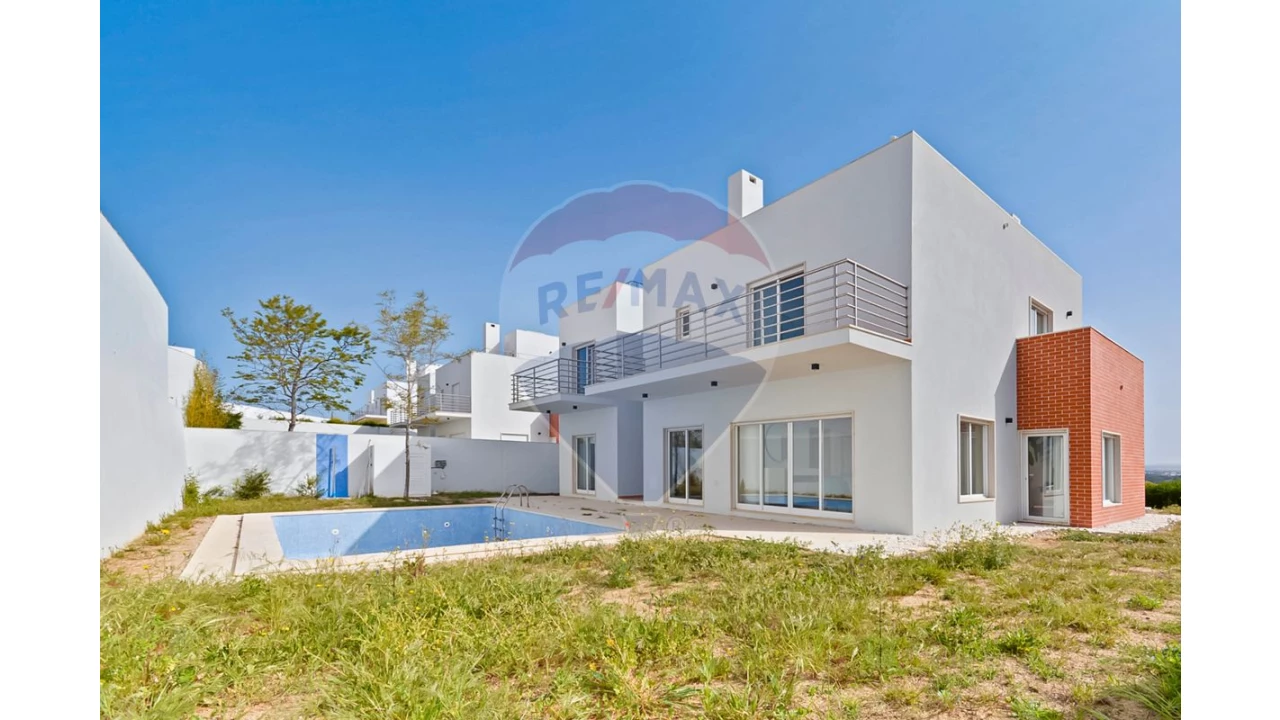 Moradia T4 para Venda em Albufeira e Olhos de Água Foto 23