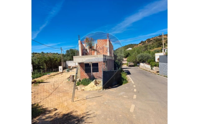 Moradia T4 para Venda em Santa Catarina da Fonte do Bispo Foto 4