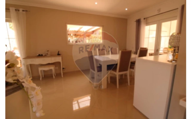Moradia T3 para Venda em Quarteira
