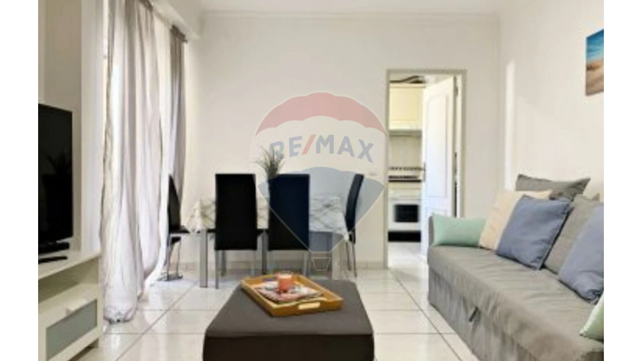 Apartamento T1 para Venda em Quarteira Foto 3