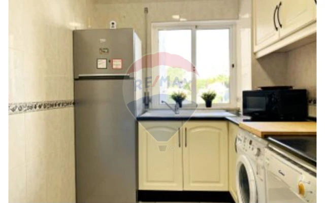 Apartamento T1 para Venda em Quarteira Foto 5