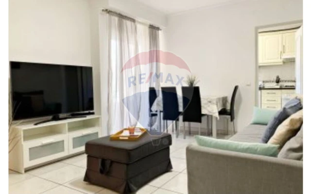 Apartamento T1 para Venda em Quarteira Foto 2