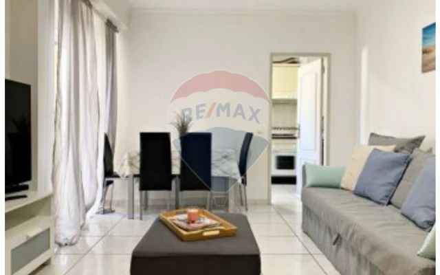 Apartamento T1 para Venda em Quarteira Foto 3