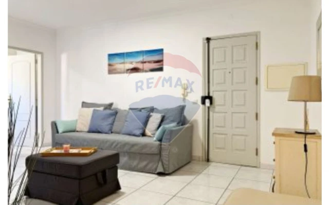 Apartamento T1 para Venda em Quarteira Foto 9