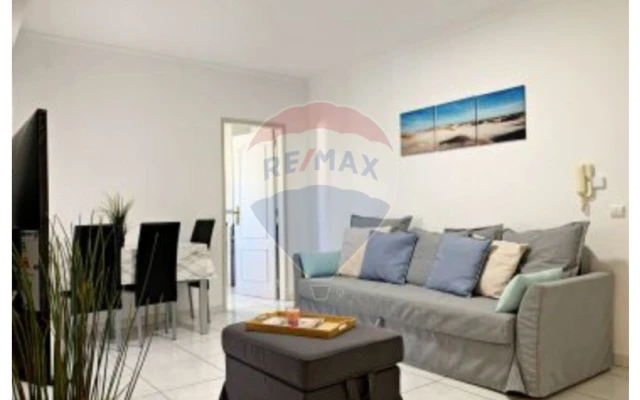 Apartamento T1 para Venda em Quarteira Foto 10