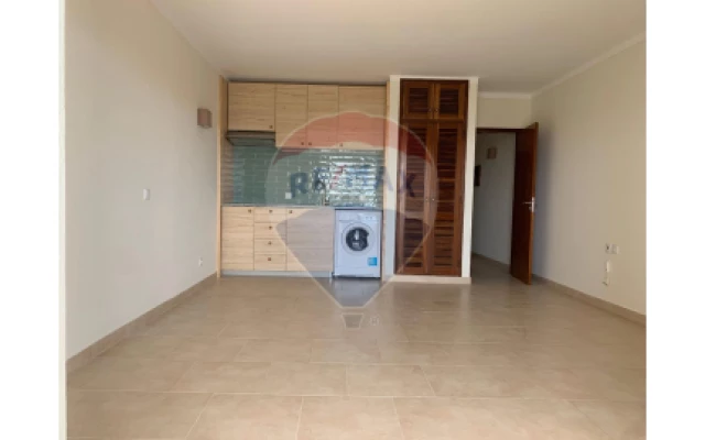 Apartamento T1 para Venda em Albufeira e Olhos de Água