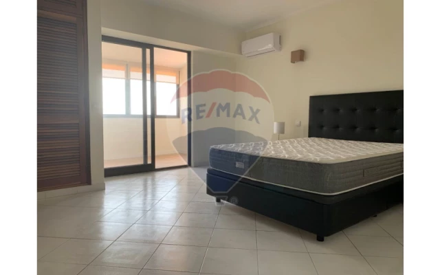 Apartamento T1 para Venda em Albufeira e Olhos de Água Foto 9