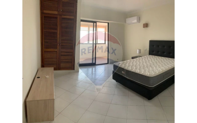 Apartamento T1 para Venda em Albufeira e Olhos de Água Foto 8