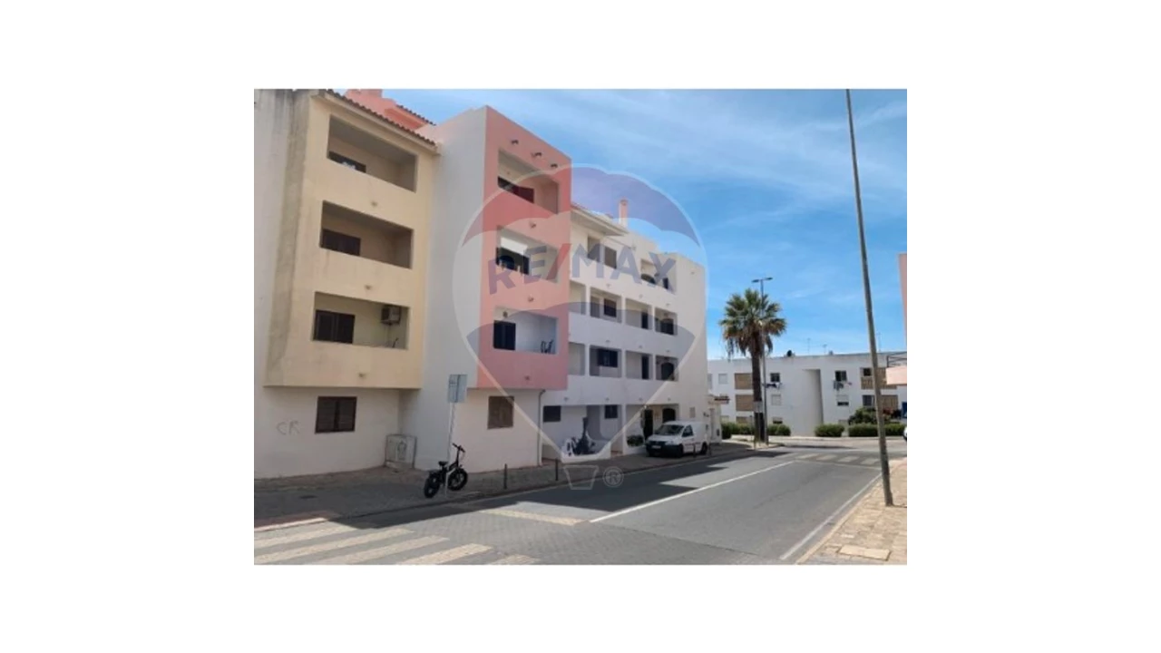 Apartamento T1 para Venda em Albufeira e Olhos de Água Foto 1