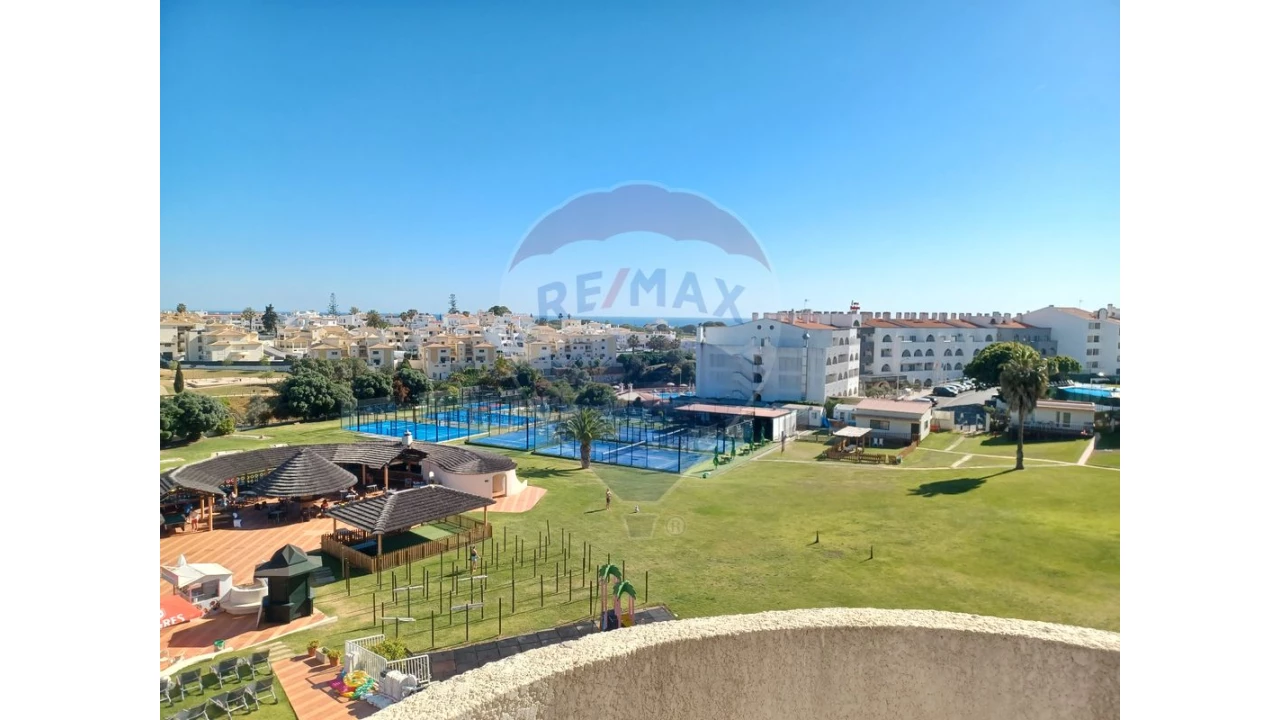 Apartamento T1 para Venda em Albufeira e Olhos de Água Foto 1