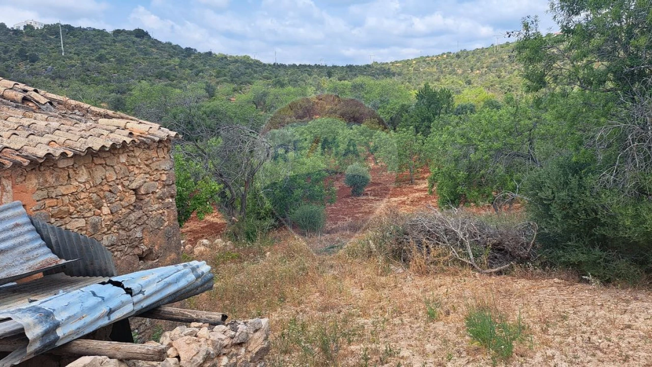 Moradia T2 para Venda em Loule (São Sebastião) Foto 19