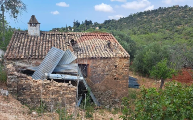 Moradia T2 para Venda em Loule (São Sebastião)