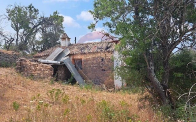 Moradia T2 para Venda em Loule (São Sebastião)
