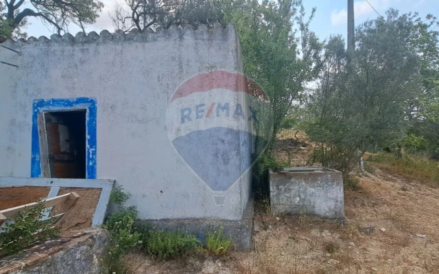 Moradia T2 para Venda em Loule (São Sebastião) Foto 13