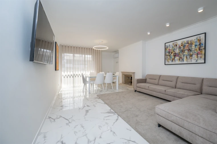 Apartamento T3 para Venda em Cascais e Estoril Foto 3