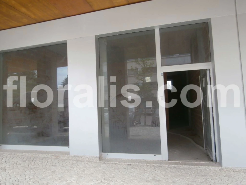 Loja para Arrendamento em Viseu Foto 1