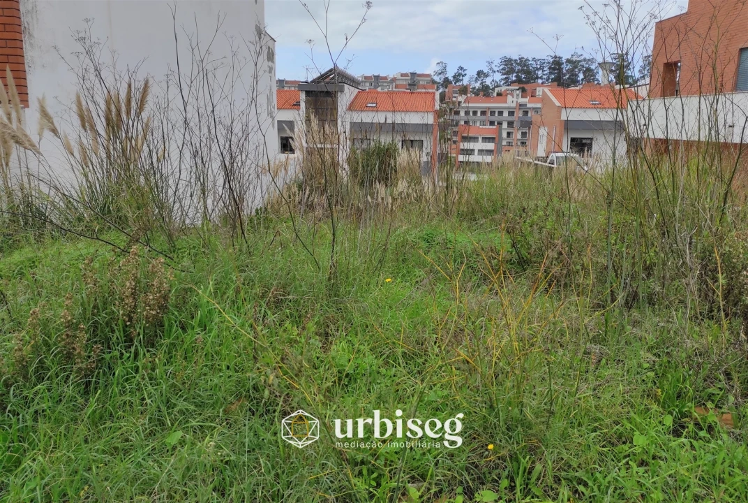 Terreno para Venda em Tavarede Foto 2