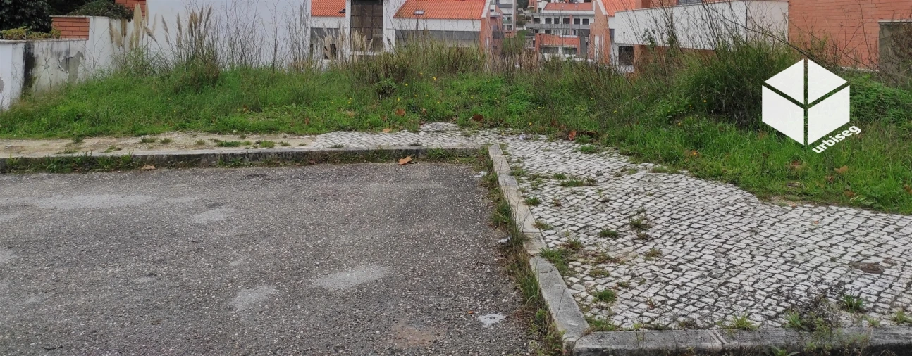 Terreno para Venda em Tavarede Foto 3