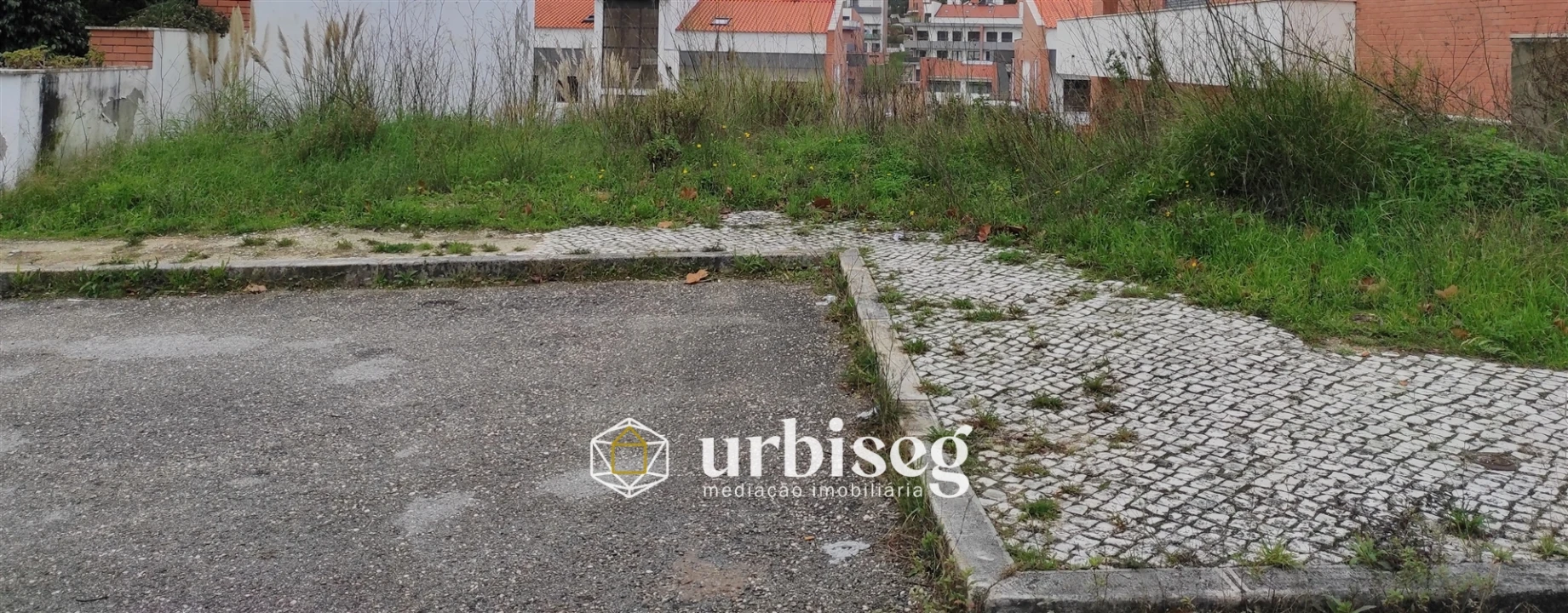 Terreno para Venda em Tavarede Foto 1
