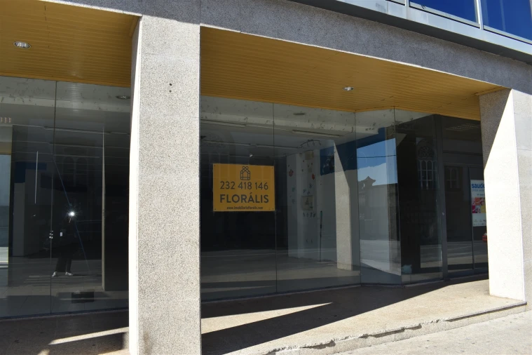 Loja para Venda em Covilhã e Canhoso Foto 7