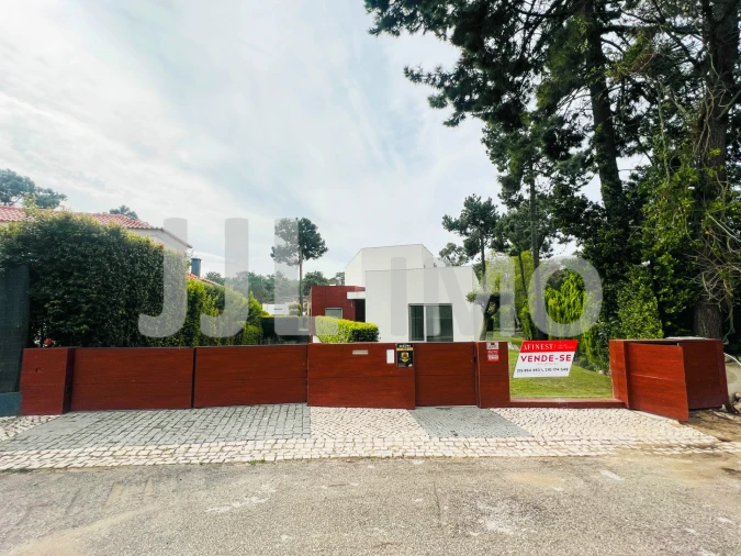 Moradia T5 para Venda em Charneca de Caparica e Sobreda Foto 93