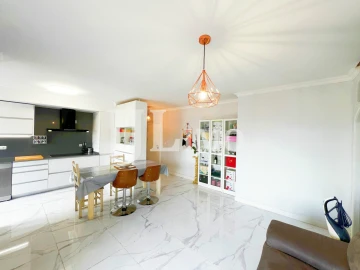 Apartamento T4 para Venda em Oeiras e São Julião da Barra, Paço de Arcos e Caxias