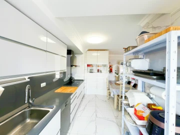 Apartamento T4 para Venda em Oeiras e São Julião da Barra, Paço de Arcos e Caxias