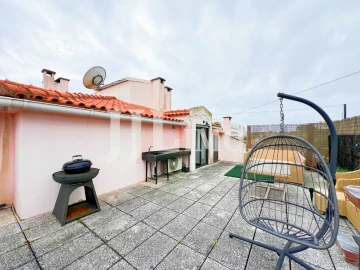 Apartamento T4 para Venda em Oeiras e São Julião da Barra, Paço de Arcos e Caxias