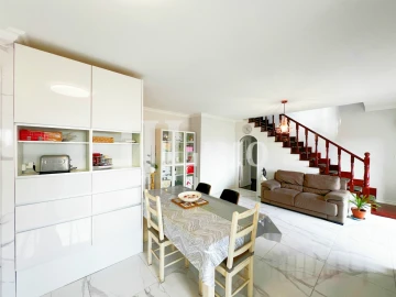 Apartamento T4 para Venda em Oeiras e São Julião da Barra, Paço de Arcos e Caxias