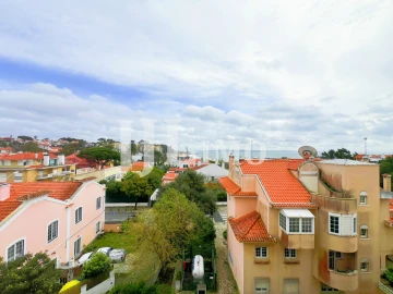 Apartamento T4 para Venda em Oeiras e São Julião da Barra, Paço de Arcos e Caxias
