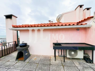 Apartamento T4 para Venda em Oeiras e São Julião da Barra, Paço de Arcos e Caxias