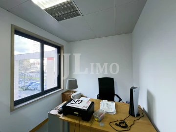Escritório para Arrendamento em Olivais