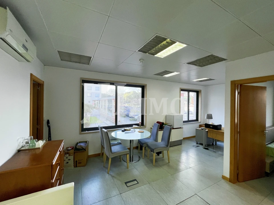 Escritório para Arrendamento em Olivais Foto 2