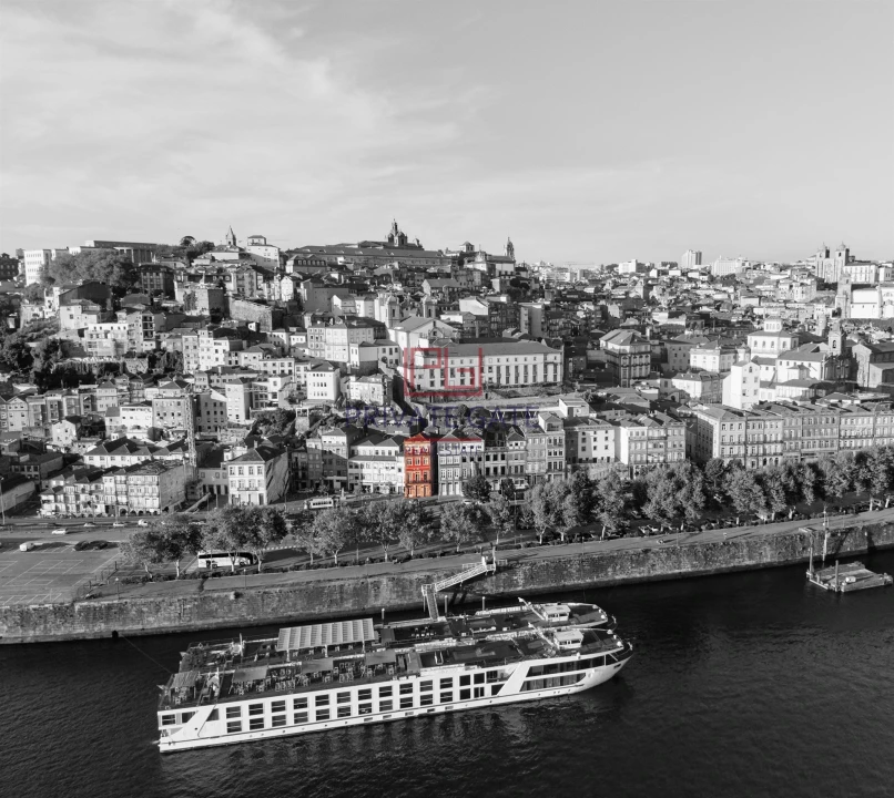 Apartamento T1 para Venda em Cedofeita, Santo Ildefonso, Sé, Miragaia, São Nicolau e Vitória Foto 3
