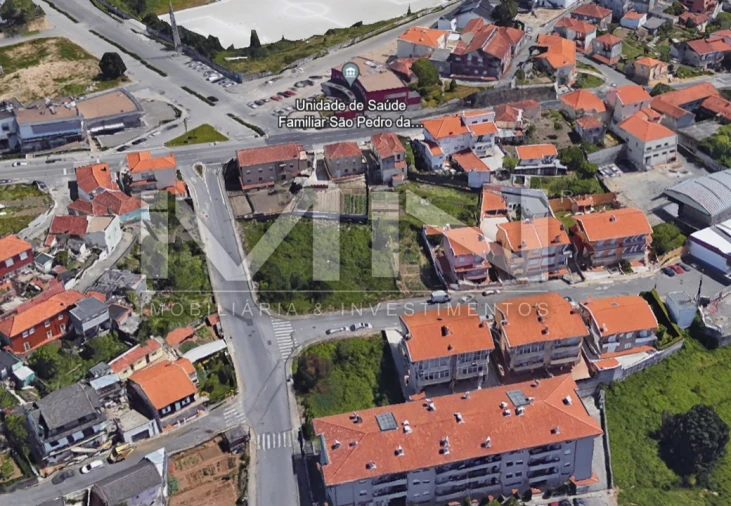 Terreno para Venda em Fânzeres e São Pedro da Cova Foto 6
