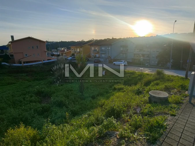 Terreno para Venda em Fânzeres e São Pedro da Cova Foto 4