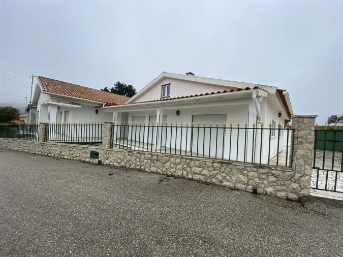 Moradia T5 para Venda em Porto de Mós - São João Baptista e São Pedro Foto 38