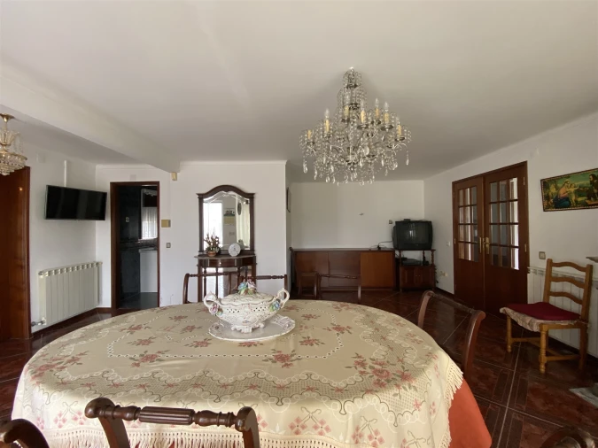 Moradia T5 para Venda em Porto de Mós - São João Baptista e São Pedro Foto 7