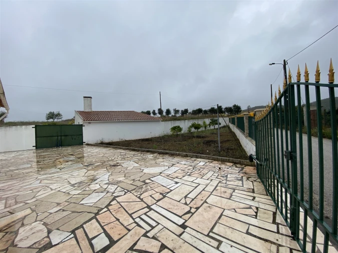 Moradia T5 para Venda em Porto de Mós - São João Baptista e São Pedro Foto 28