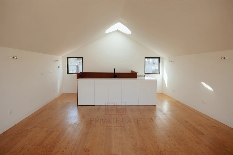 Apartamento T2 para Venda em Cedofeita, Santo Ildefonso, Sé, Miragaia, São Nicolau e Vitória Foto 6