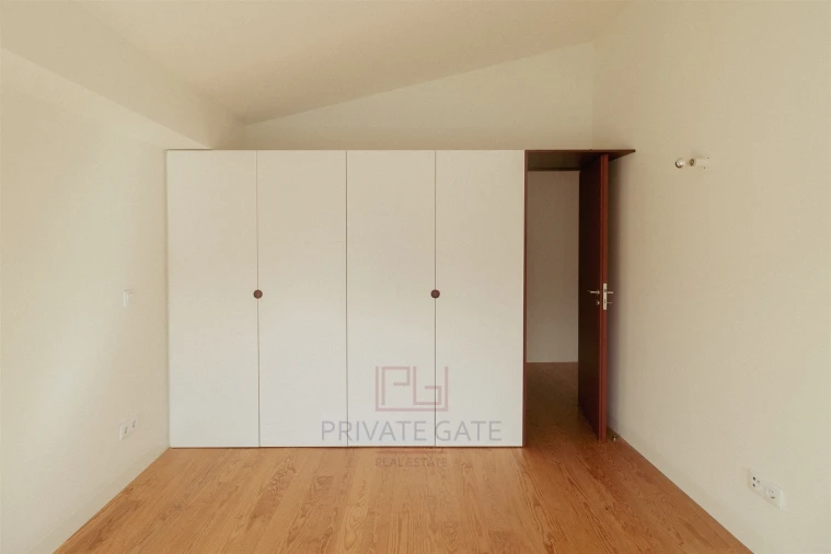 Apartamento T2 para Venda em Cedofeita, Santo Ildefonso, Sé, Miragaia, São Nicolau e Vitória Foto 21