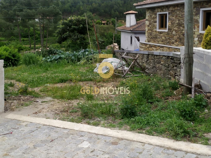 Terreno para Venda em Santa Maria de Sardoura Foto 8