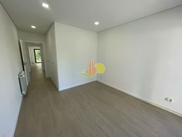 Moradia T4 para Venda em Tavarede