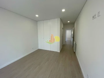 Moradia T4 para Venda em Tavarede
