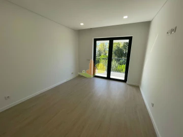 Moradia T4 para Venda em Tavarede