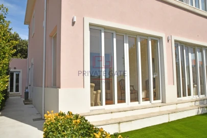 Moradia T5 para Venda em Aldoar, Foz do Douro e Nevogilde