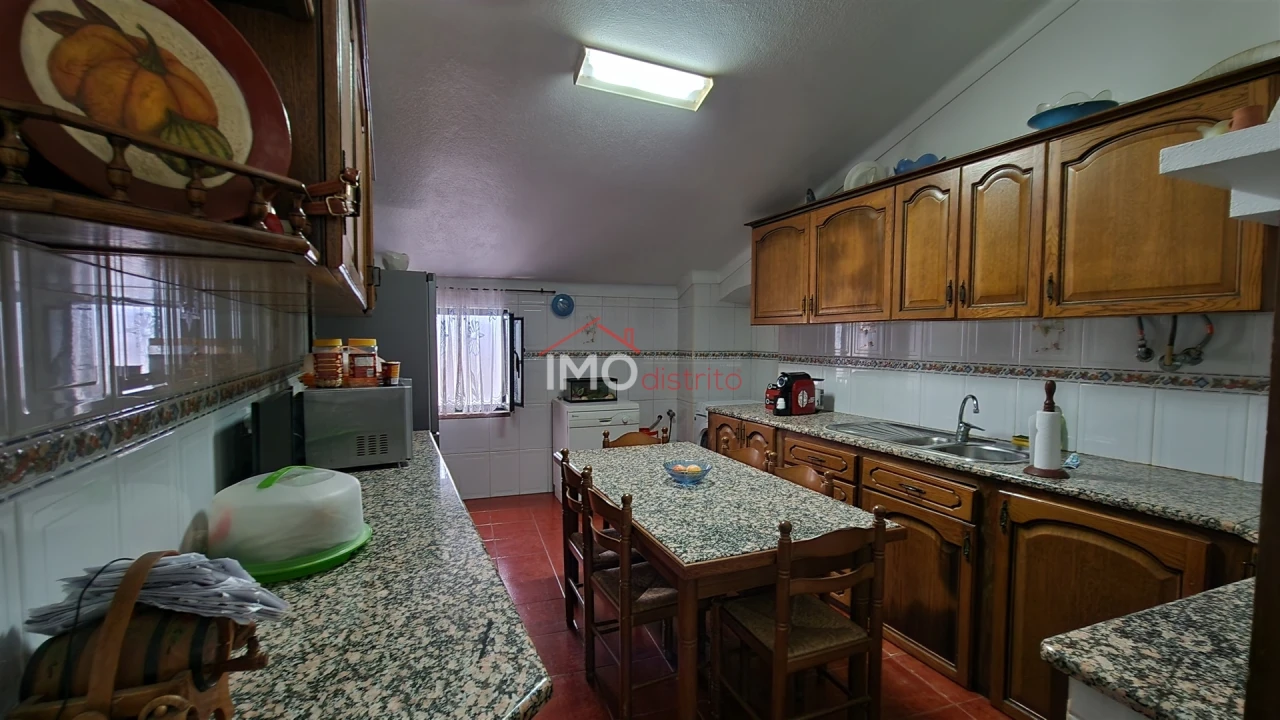 Moradia T2 para Venda em Santa Maria da Devesa Foto 1