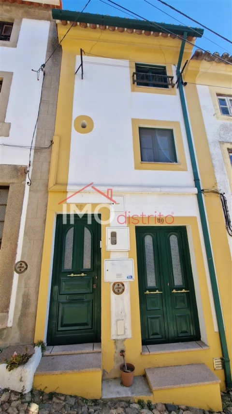 Moradia T2 para Venda em Santa Maria da Devesa