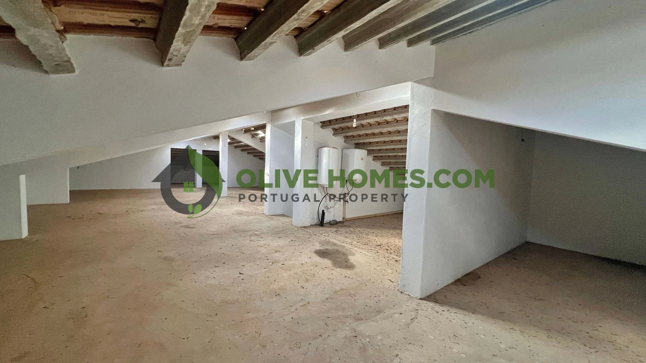 Moradia T6 para Venda em Faro (Sé e São Pedro) Foto 81
