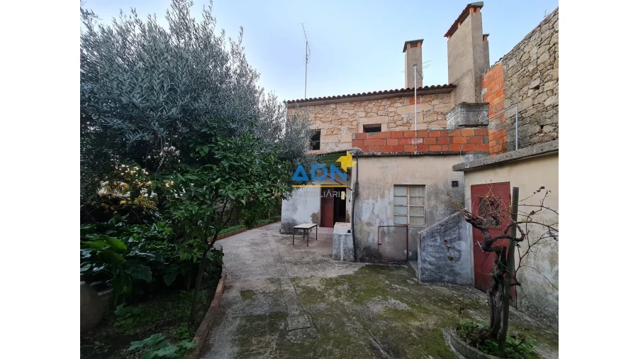 Moradia T2 para Venda em Castelo Branco Foto 48